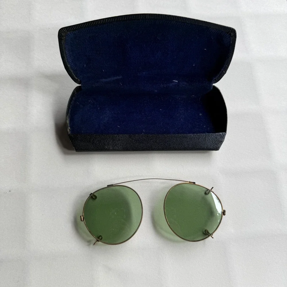 Unbranded Clip On Sunglasses Green Good Vintage Round Gold Filled ‎ Wire Frame